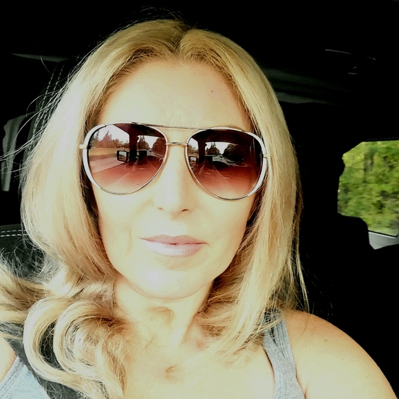 Meet your Posher, Nakeesha - Picture 1 of 1